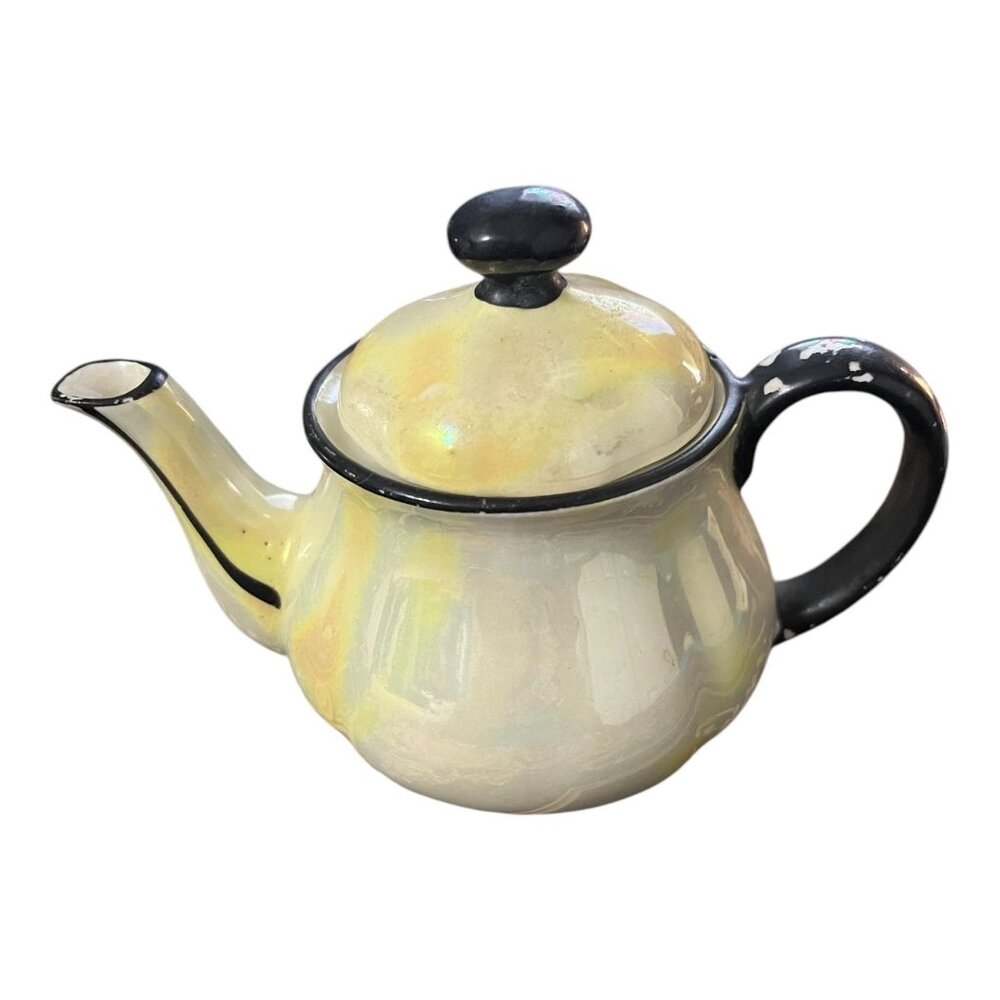 Vintage Czechoslovakia Lusterware Teapot – Cream & Yellow Iridescent Finish – Bl
